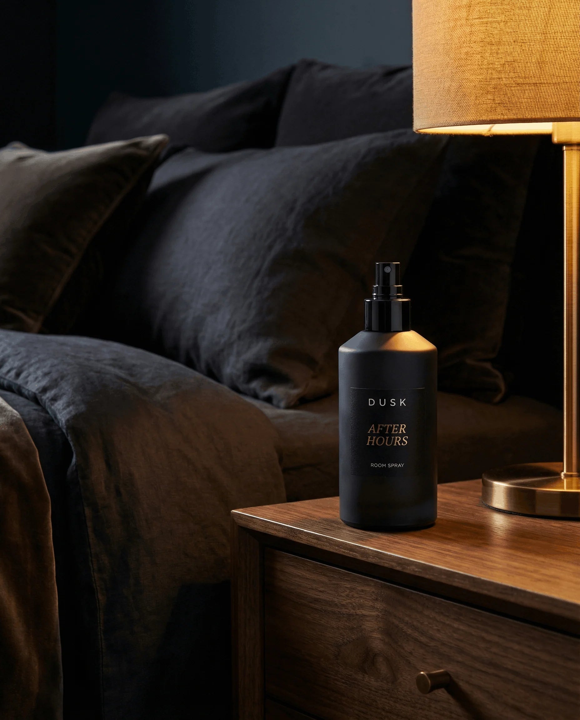 DUSK® Haz que vuelva a obsesionarse contigo.